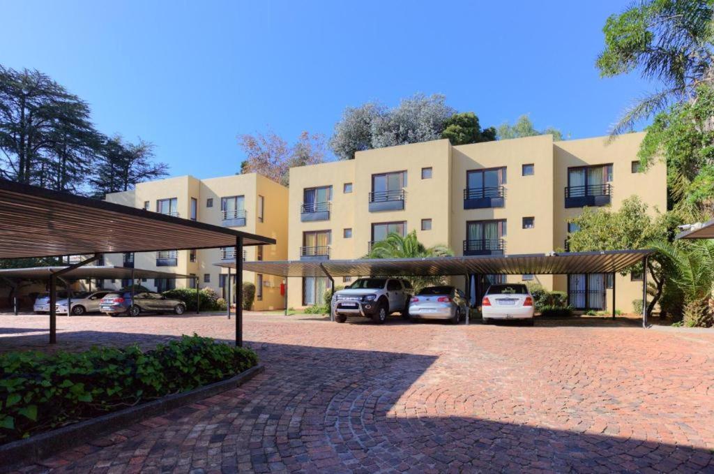 The Apartment On Katherine Street In Central Sandton Johannesburg Zewnętrze zdjęcie